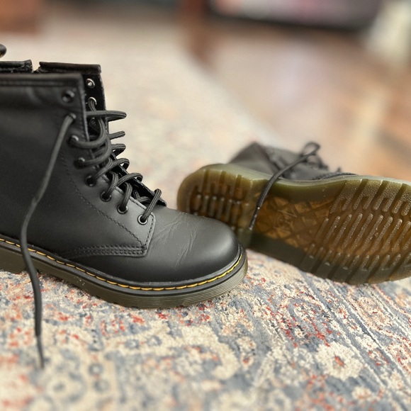 DR. MARTEN’S JUNIOR / SIZE : 2 - Picture 2 of 4